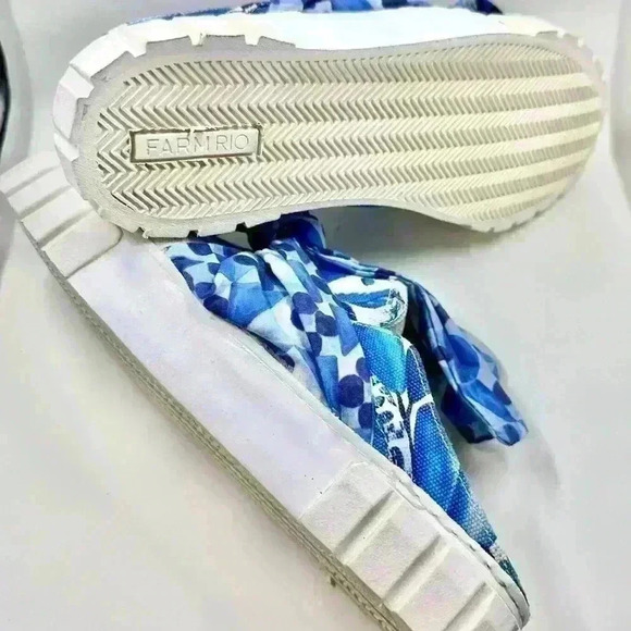 FARM RIO Women’s Tropical Sweet Rio Mule Sneaker With Blue Bow NWT SIZE 9 - Picture 8 of 15